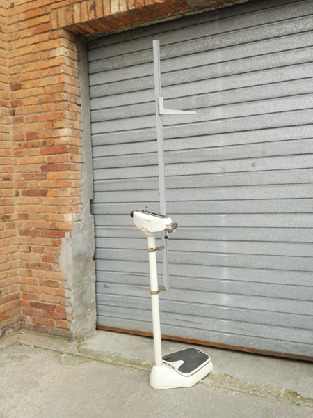 balanza a_o say_n peso altura farmacia metal 217x33x48 1u